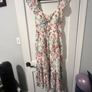 Floral Maxi Dress with Ruffled Sleeves